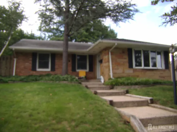 55 Gurley Rd, Edison, NJ 08817