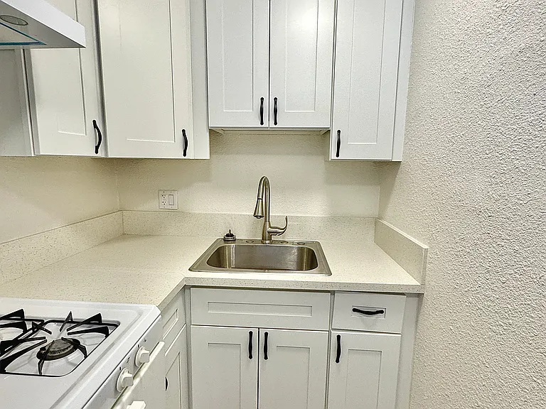 6418 Tujunga Ave #6424-7/8 — Photo 12