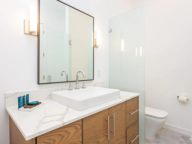 618 N Rampart St #201 — Photo 18