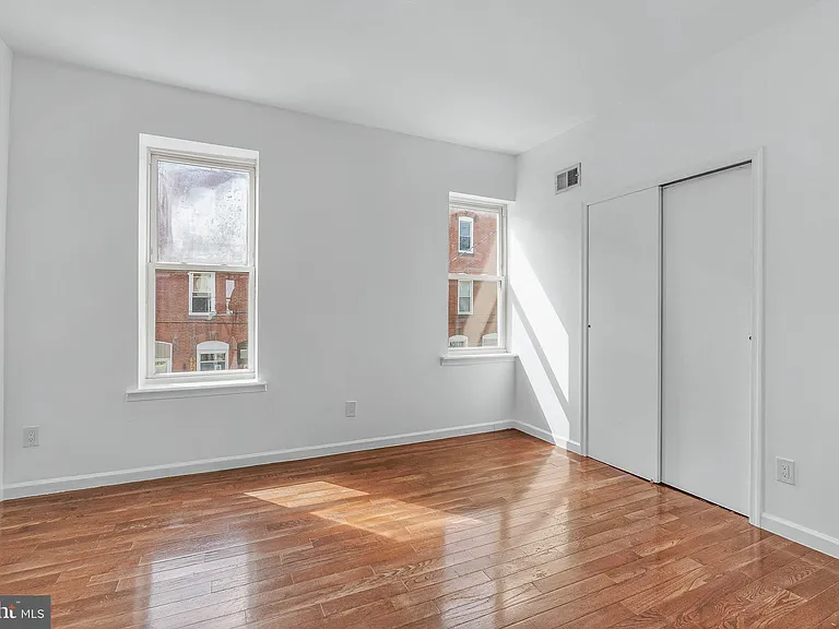 1719 S 18th St — Photo 24
