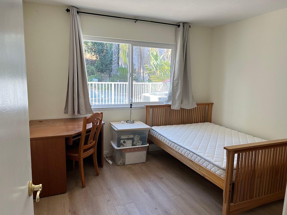 2nd image of 20809 Bermuda St