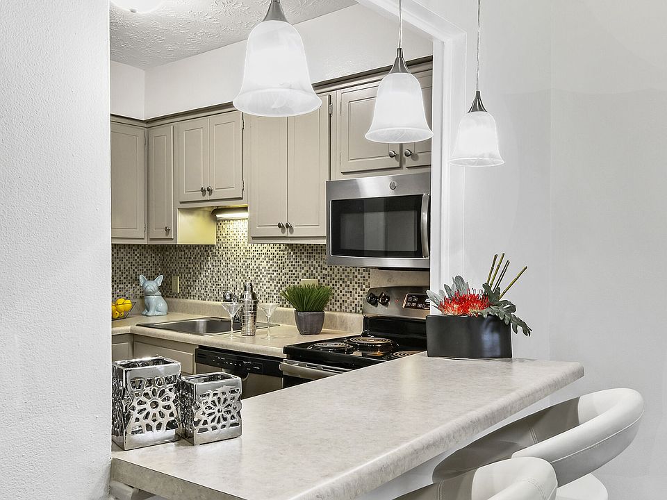 1st image of 4438 Mobile Dr APT 312