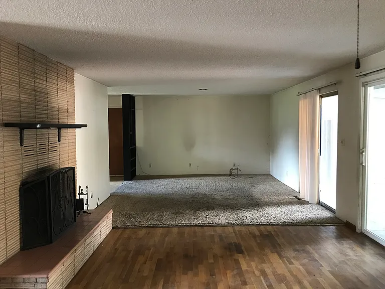 1801 Siskiyou Blvd — Photo 2
