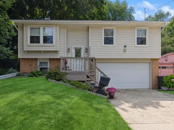 2514 54th St, Des Moines, IA 50310