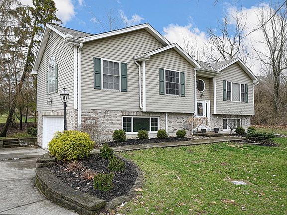 2nd image of 6747 Daleview Rd