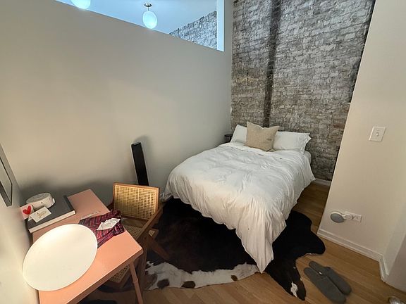 5th image of 1422 N Milwaukee Ave Unit 308