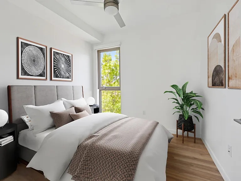 Evani 3223 Wilshire — Photo 30
