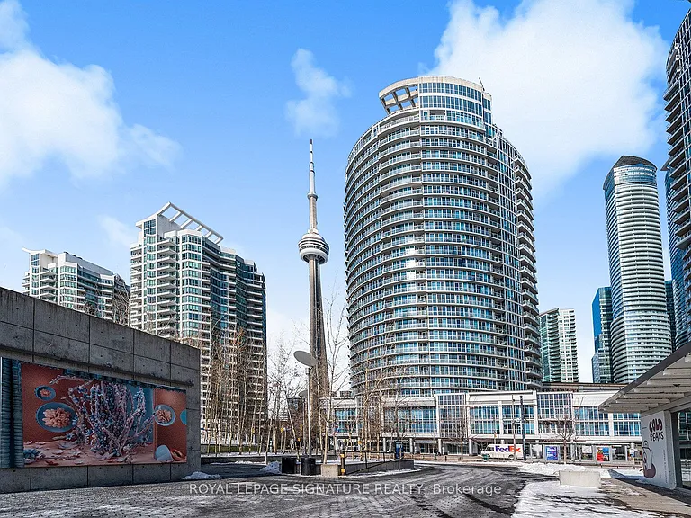 218 Queens Quay W #2303 — Photo 40