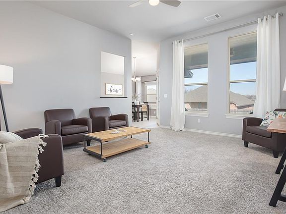 3rd image of 2205 Diana Dr