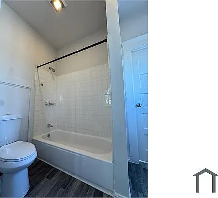 472 1/2 W 47th Pl — Photo 6