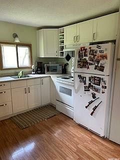 4th image of 214 1st Ave S