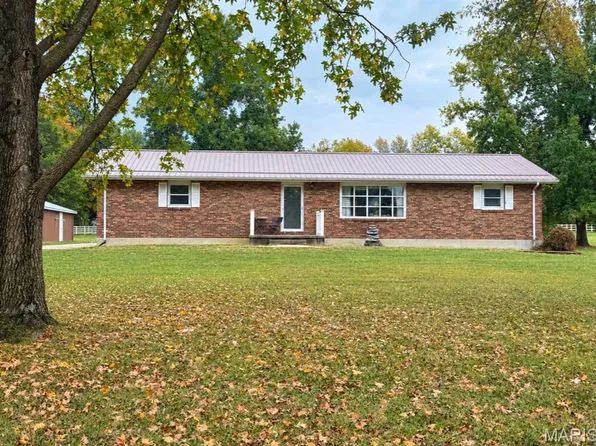 4812 Copenhagen Rd, Farmington, MO 63640