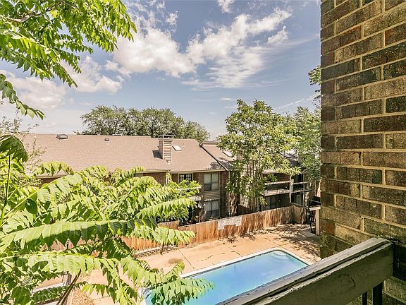 3rd image of 5750 Phoenix Dr APT 22