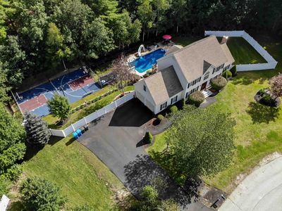 8 Sterling Drive, Londonderry, NH, 03053