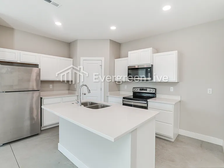 123 E Santa Fe Cir — Photo 7