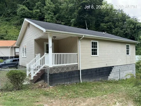 225 Young St, Hazard, KY 41701