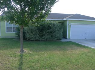 109 McKnight Rd, Seguin, TX 78155