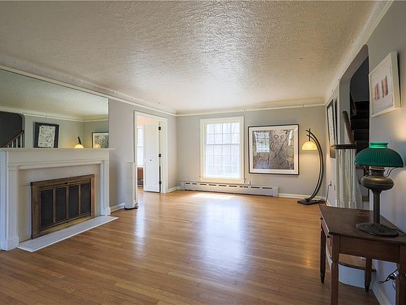 5th image of 21335 N Park Dr