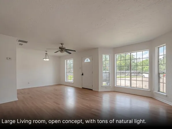 3806 Willow Springs Ln, Houston, TX 77080