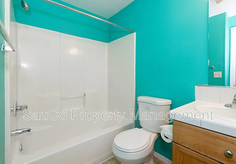 19878 Kendall Ln — Photo 15