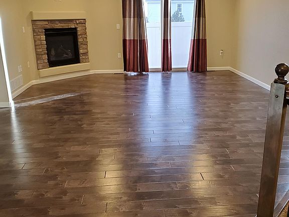 Living Room with Gas Fireplace