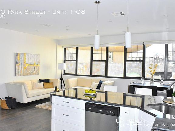 4th image of 20 Park St Unit 1-08