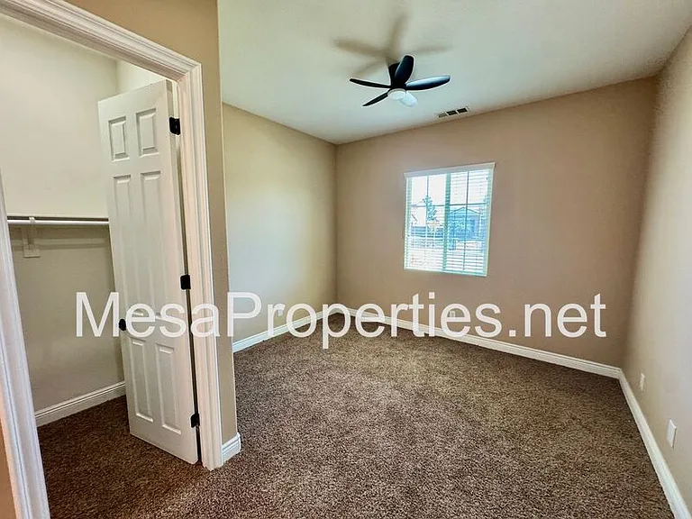 28610 Strauss Ln — Photo 8