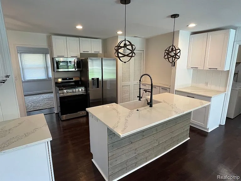 4609 Mankato Ave — Photo 3