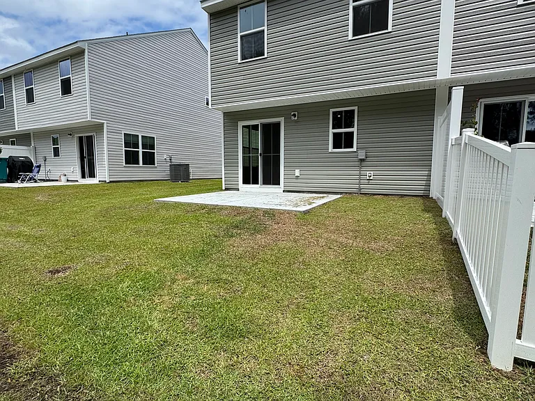 272 Christiana Ln — Photo 3