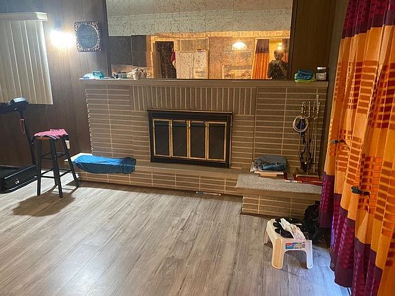 5th image of 27632 Newport Dr