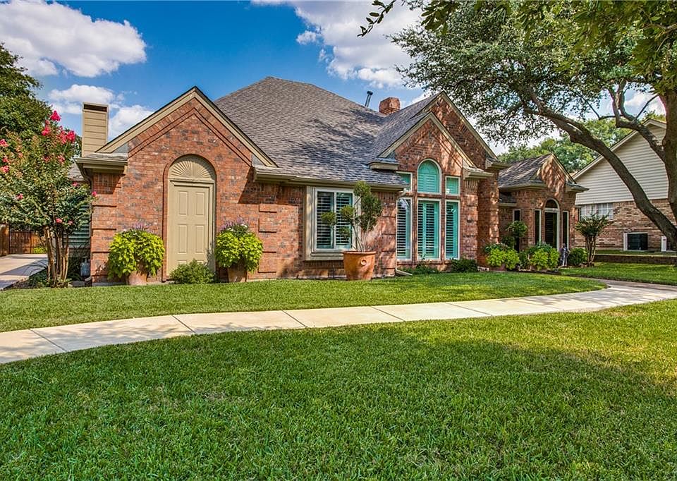 1st image of 707 Meadowbrooke Cir