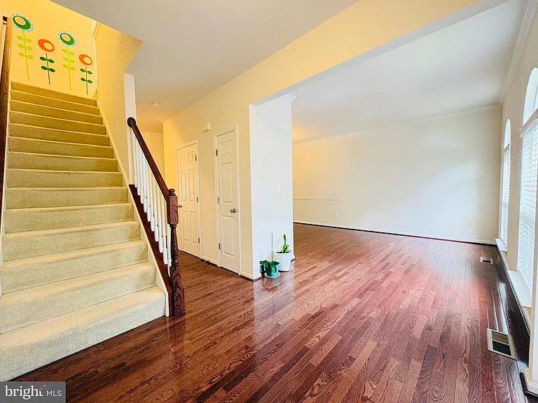 8268 Linblake Ct — Photo 5