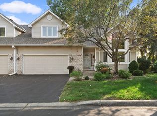8206 Norman Creek Trl, Bloomington, MN 55437