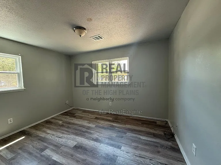 3006 N Vernon St — Photo 11