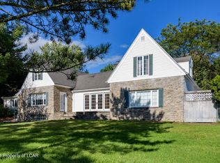 42 Sutton Farms Rd, Shavertown, PA 18708