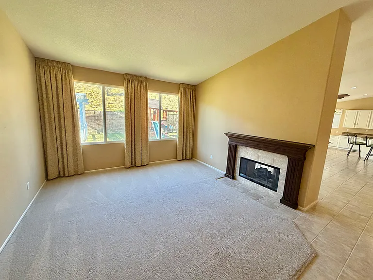 5552 Las Brisas Ter — Photo 5