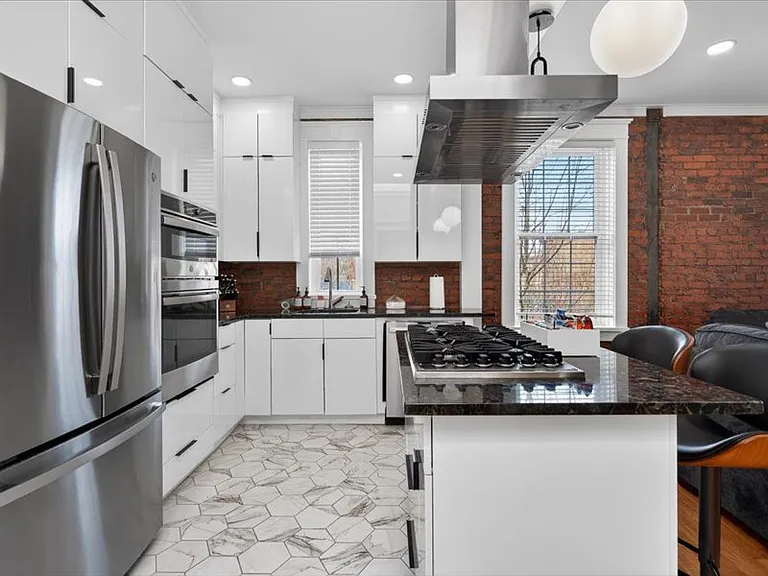 86 Remsen St #3 — Photo 4