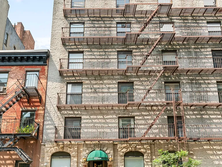 15 Jones St #1B — Photo 21