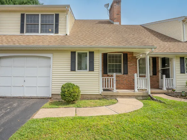 2200 Dover Court, Windsor, CT 06095