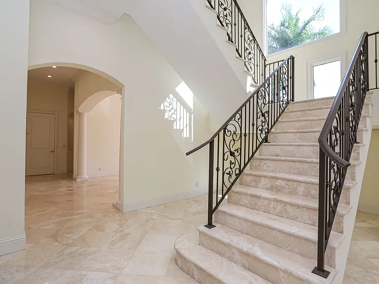 823 Cassena Rd — Photo 40