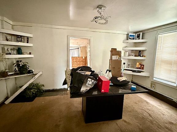 5th image of 85 Woodland Ave