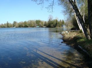 912 Rose Ln, Pellston, MI 49769
