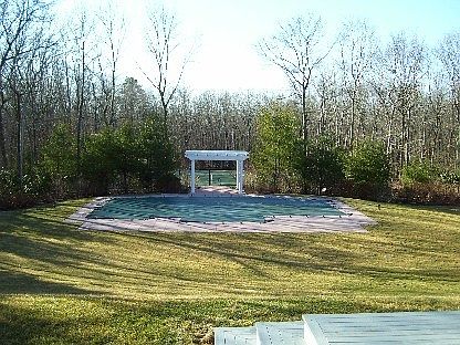 4th image of 204 Little Noyac Path