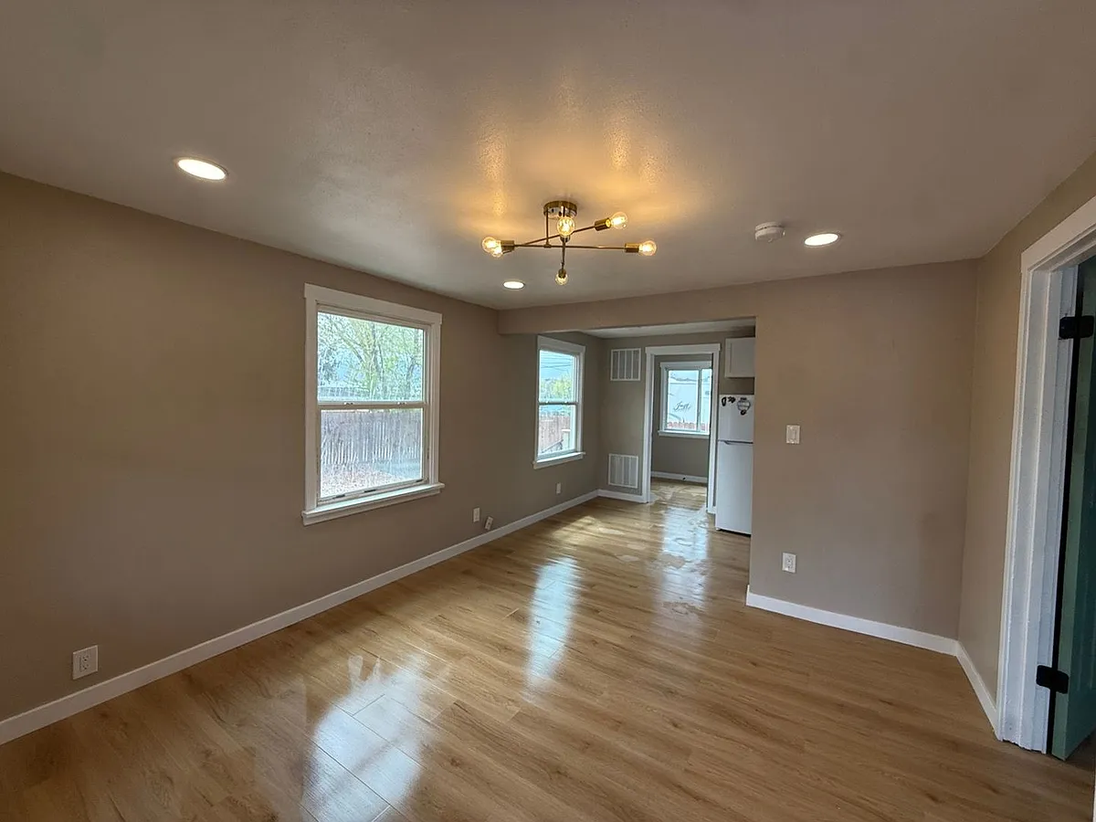 Building Photo - 39 Sunflower Rd #B