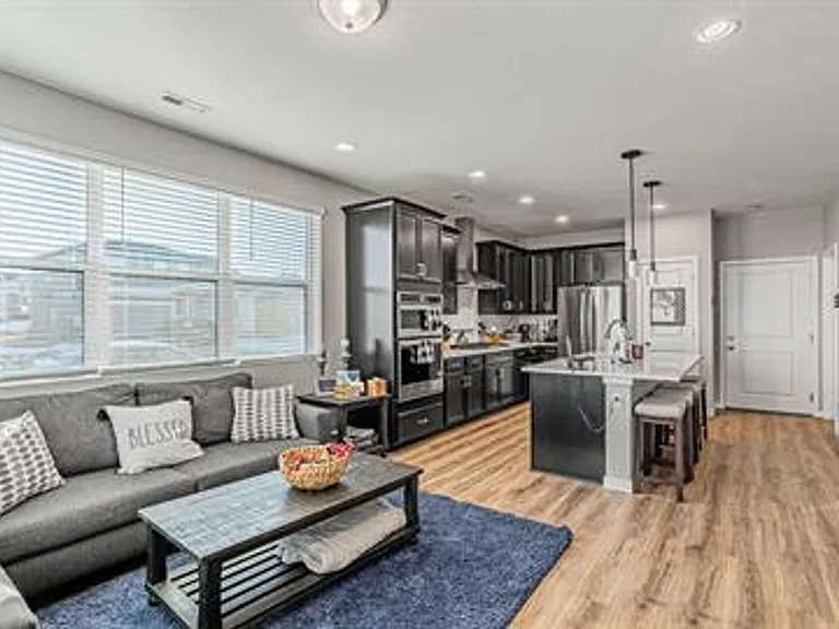 8017 Yampa River Ave — Photo 5