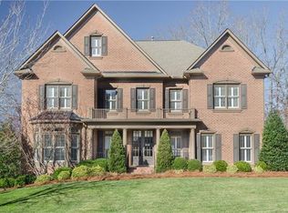 7215 Stonehaven Dr, Waxhaw, NC 28173