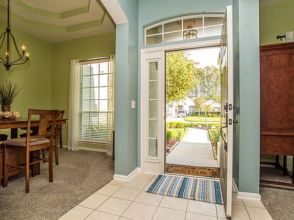 5th image of 320 Hammock Grove Ct