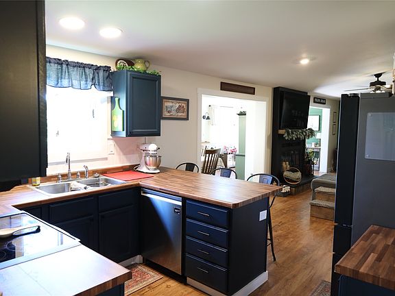 3rd image of 1790 12th Avenue