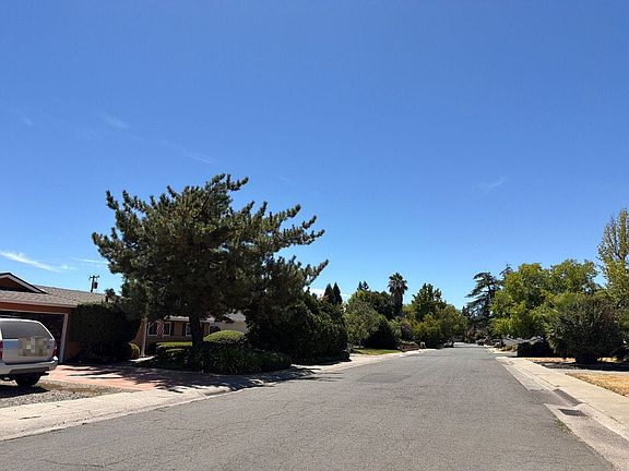 4th image of 3200 Mayer Way