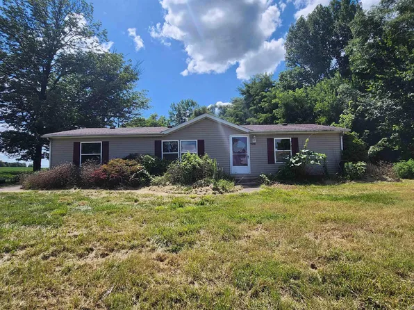 11300 Pumpkin Run Rd, Poseyville, IN 47633